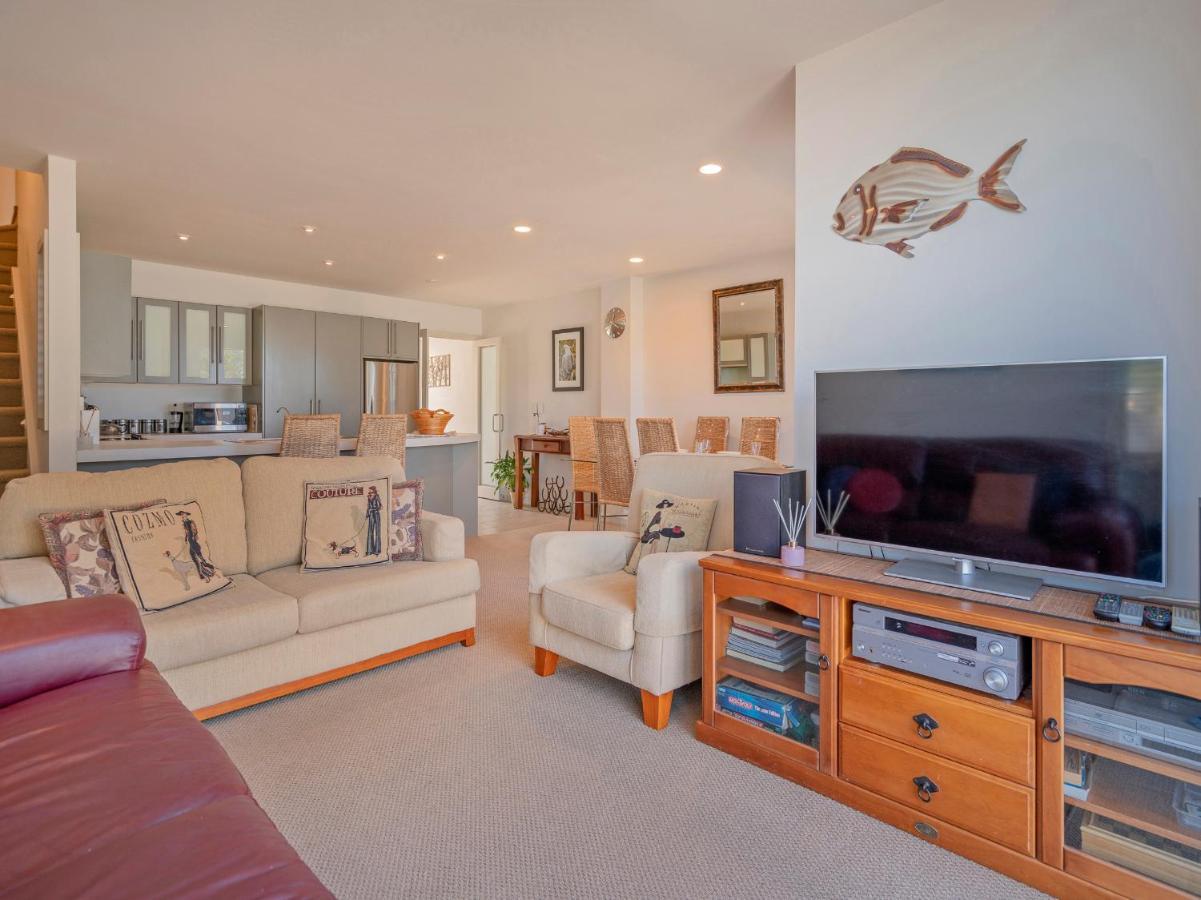 Tairua Waterfront Retreat - Tairua Apartment Экстерьер фото