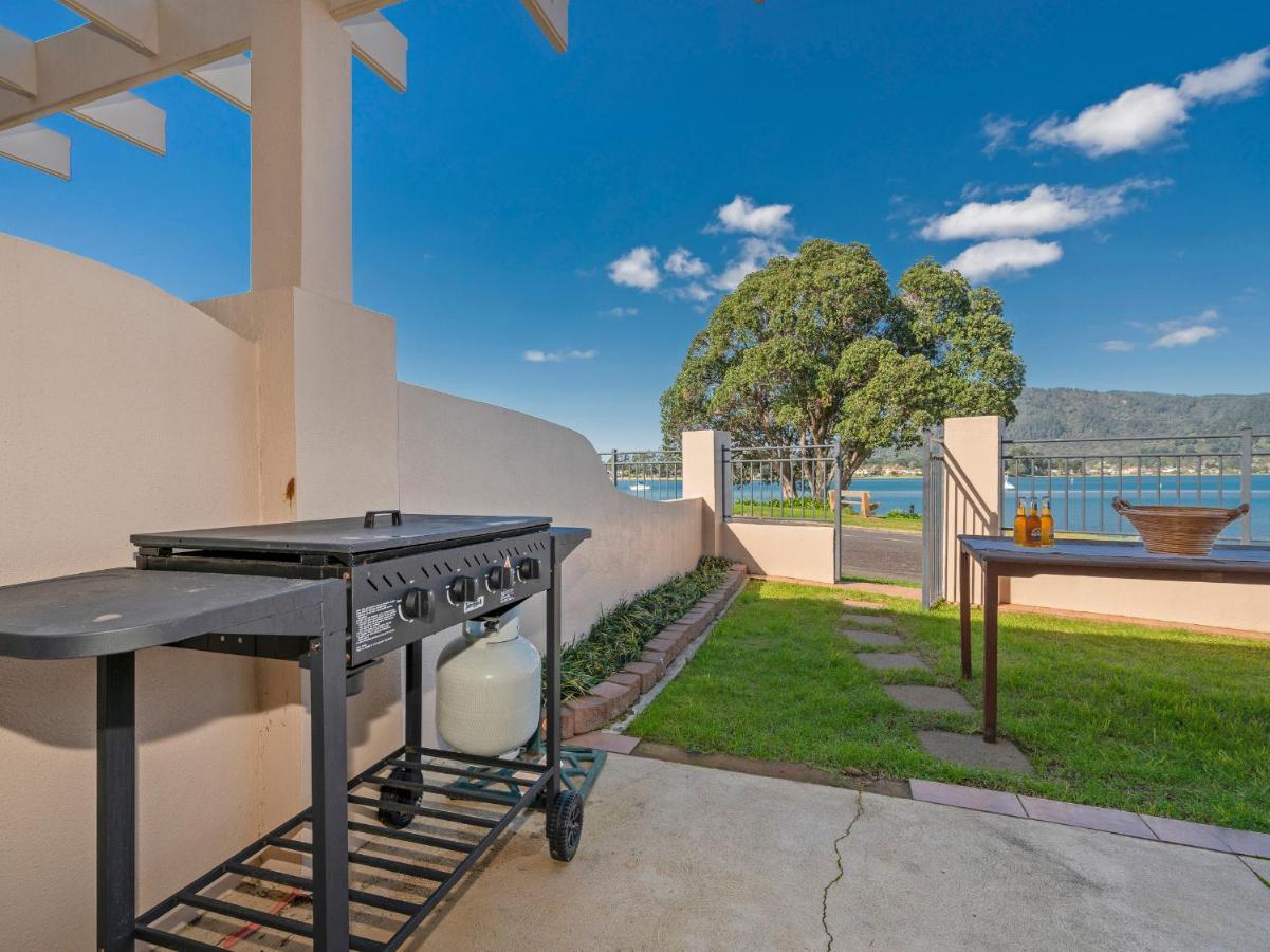 Tairua Waterfront Retreat - Tairua Apartment Экстерьер фото