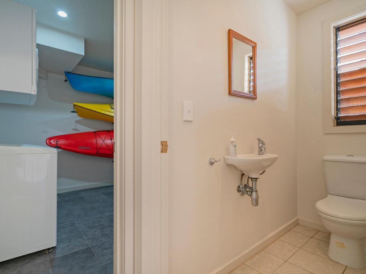 Tairua Waterfront Retreat - Tairua Apartment Экстерьер фото