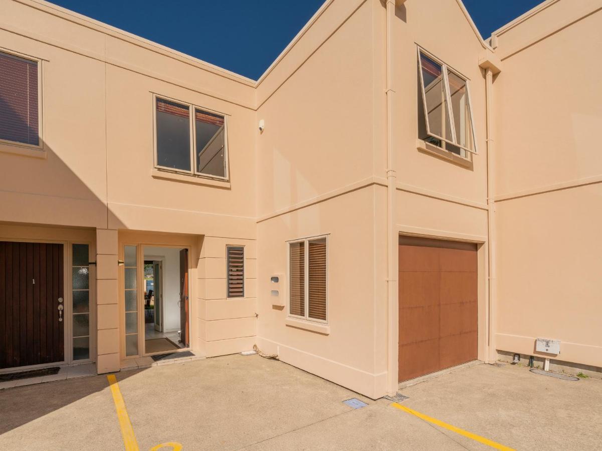 Tairua Waterfront Retreat - Tairua Apartment Экстерьер фото