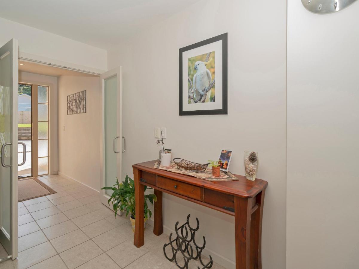 Tairua Waterfront Retreat - Tairua Apartment Экстерьер фото