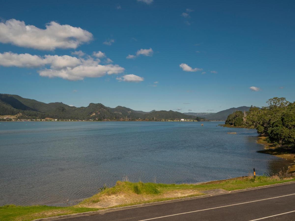 Tairua Waterfront Retreat - Tairua Apartment Экстерьер фото